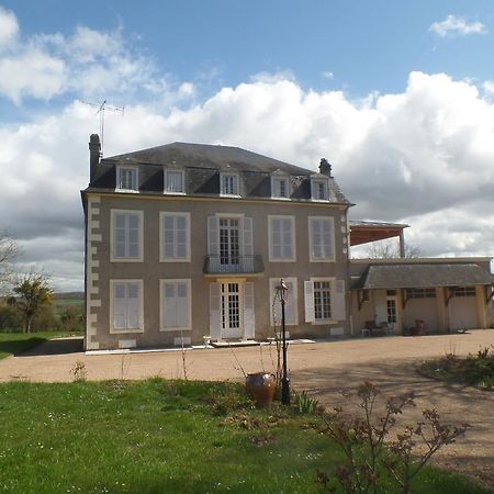 La Maison De Ma Tante Panzió Pougues-les-Eaux Kültér fotó